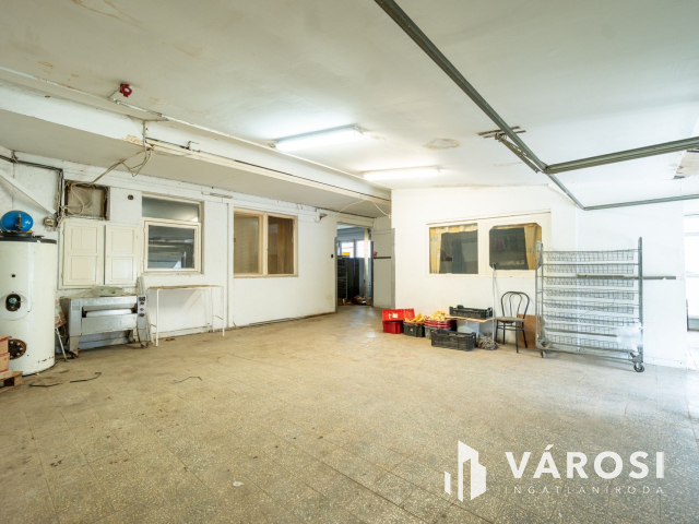 Balatonendrédi ipari ingatlan akár befektetésnek is