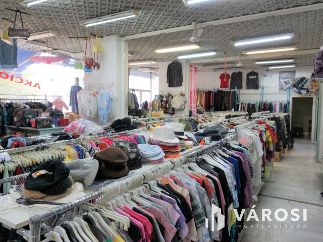 Remek elhelyezkedéssel üzlethelység Székesfehérváron!