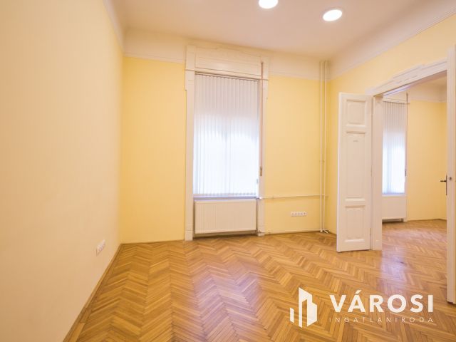 Belvárosi exluzív iroda kiadó