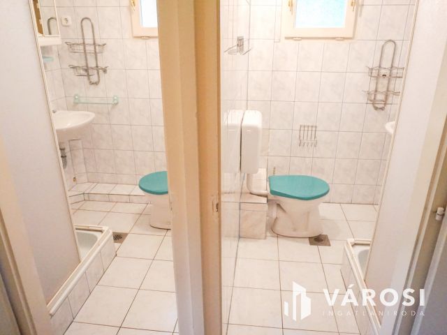 Saját szállodát vagy méretes családi ház érdekelné Siófokon?