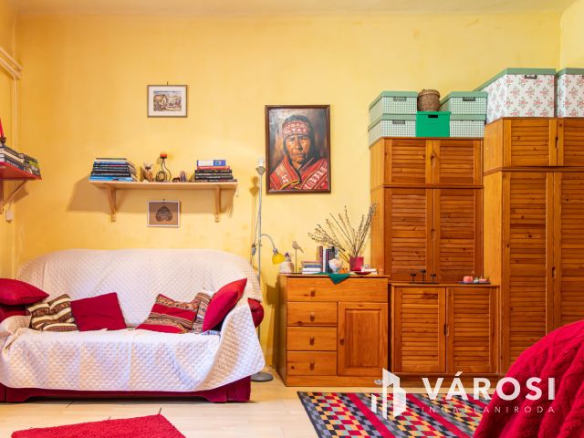 Sváb parasztház Pilisborosjenő szivében eladó