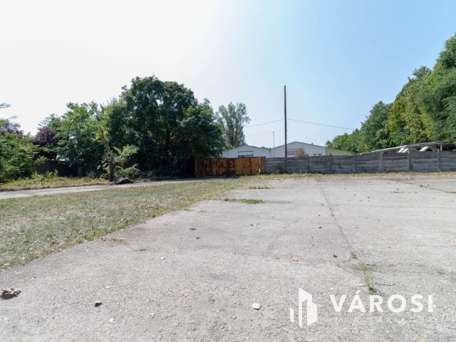 Ipari-logisztikai célokra alkalmas, 3498 m2-es telek, 15.ker