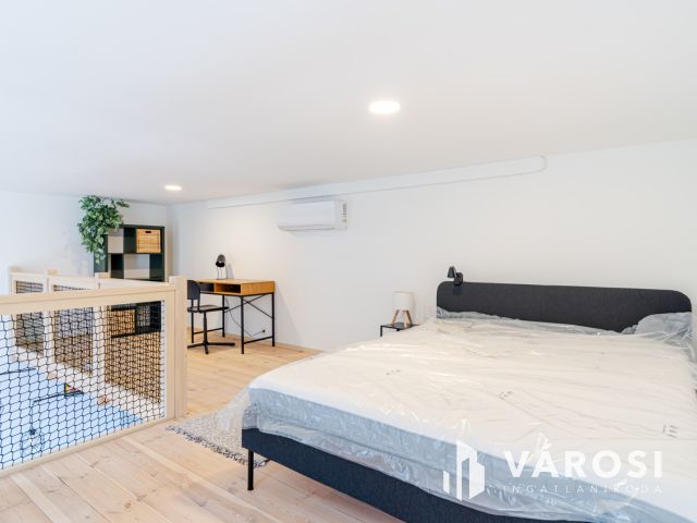 Kétlakásos kulcsrakész befektetés Reök-palotával szemben!