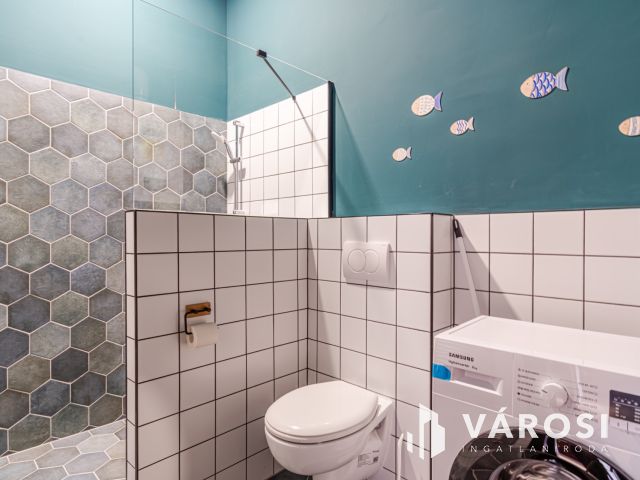 Kétlakásos kulcsrakész befektetés Reök-palotával szemben!