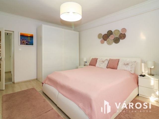 Eladó egy sokoldalúan hasznosítható ingatlan Orosházán!