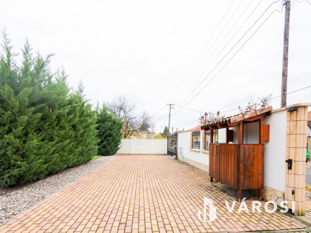 Az év szállása eladó! Apartmanház a fürdő mellett