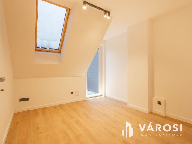 Belső kétszintes családi fészek Alsóvároson