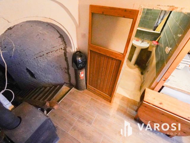 Lakható présház Tökön!