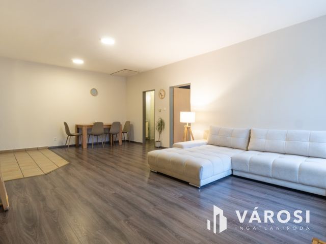 Modern lakás a víztorony szomszédságában