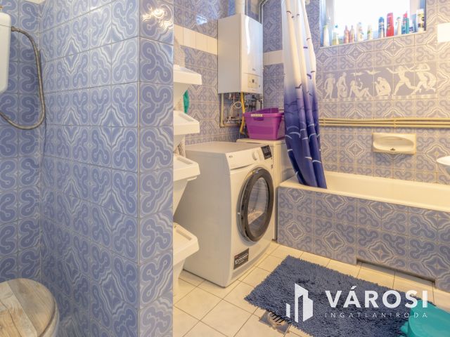 Algyői 4 szobás ikerház