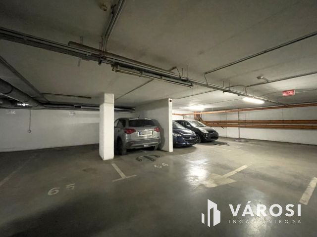 Eladó mélygarázs beálló a XIII. kerületben