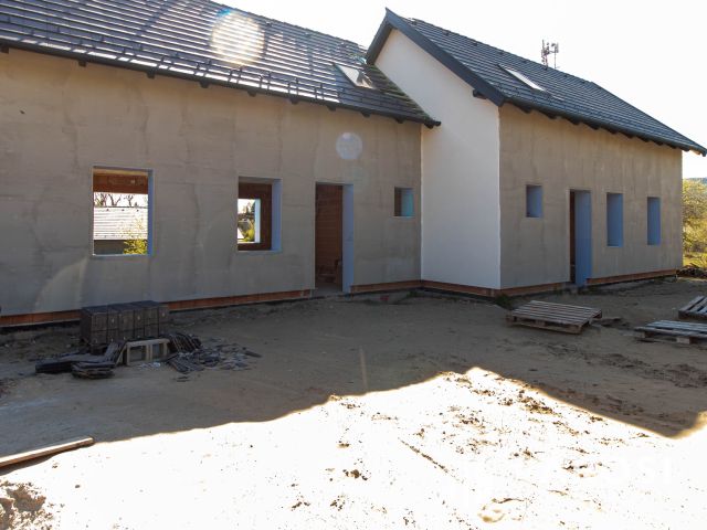 Új építésű ikerház Pócsmegyeren – most még alakítható!